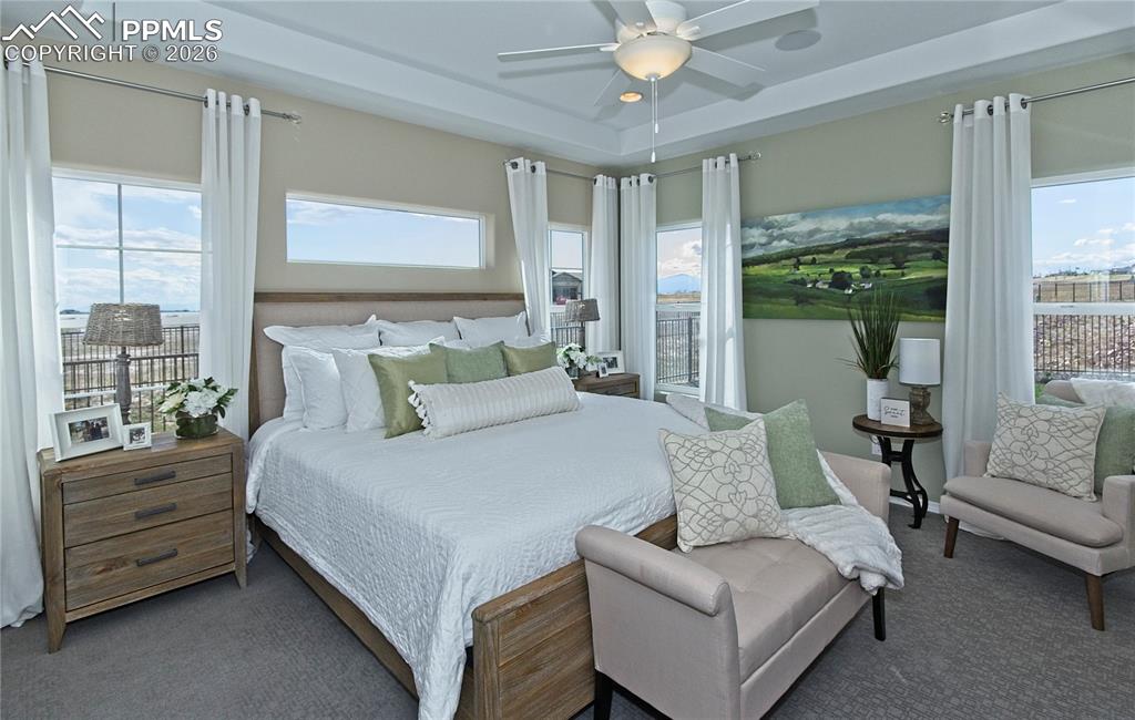 Image 15 of 30: Bedroom