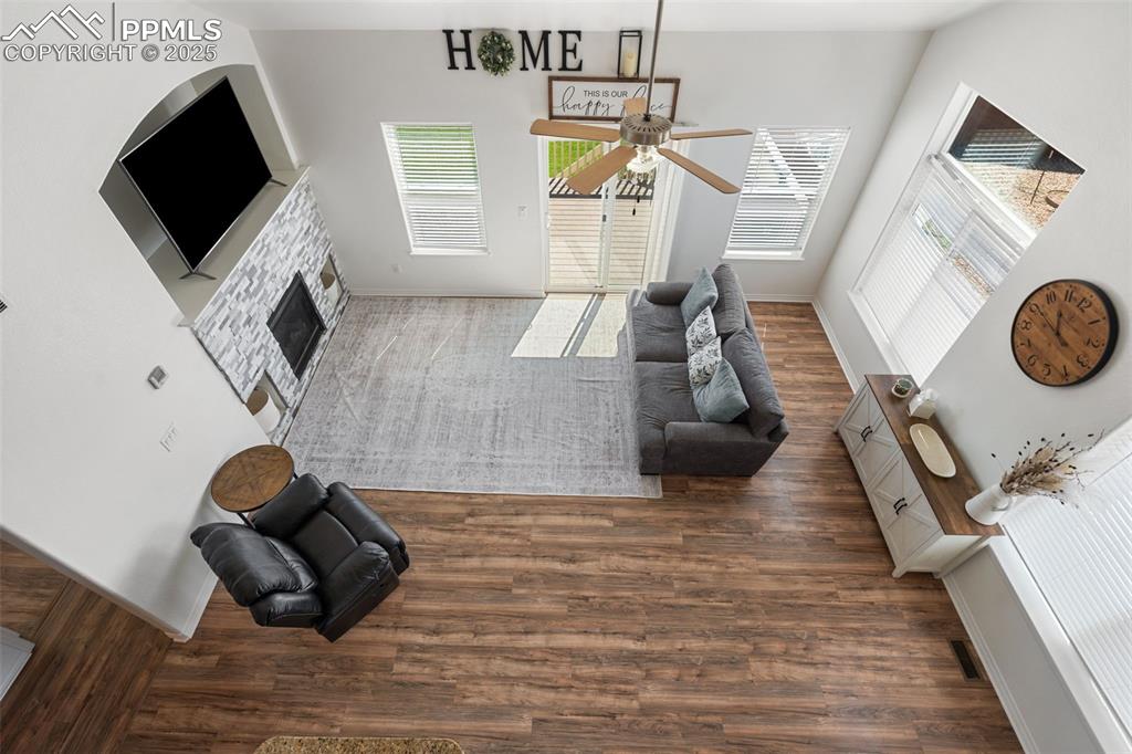 Image 8 of 38: Living Room