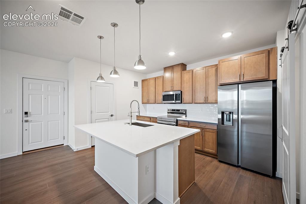 Image 6 of 22: Kitchen