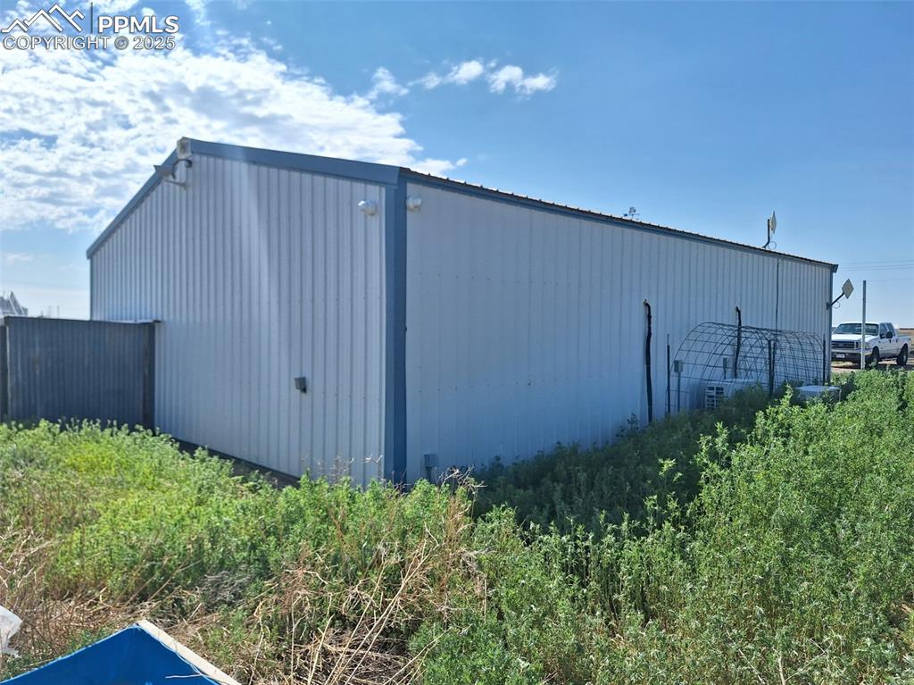 Image 9 of 24: View of pole building