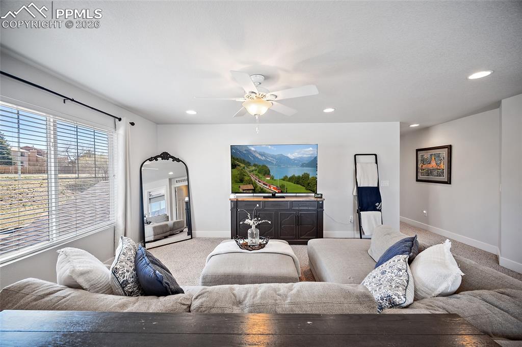 Image 25 of 49: Family Room