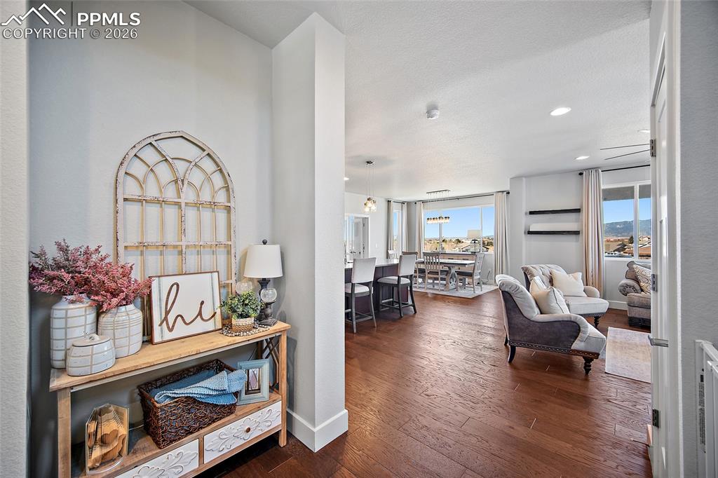 Image 5 of 49: Entry