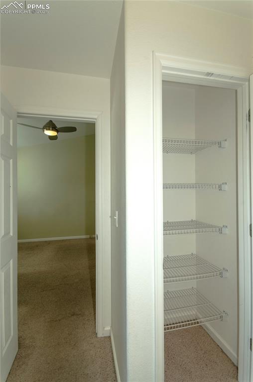 Image 25 of 33: Closet