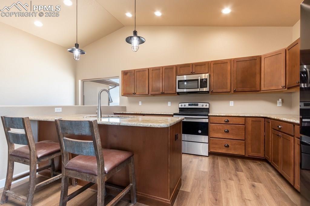 Image 8 of 36: Kitchen