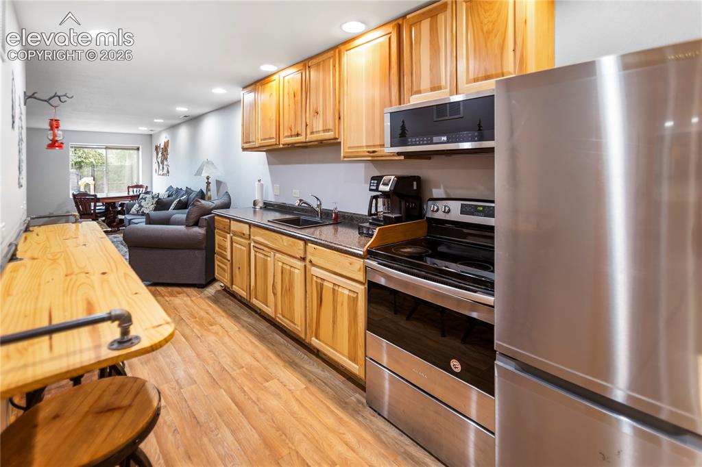 Image 23 of 31:  Lower Level Kitchen