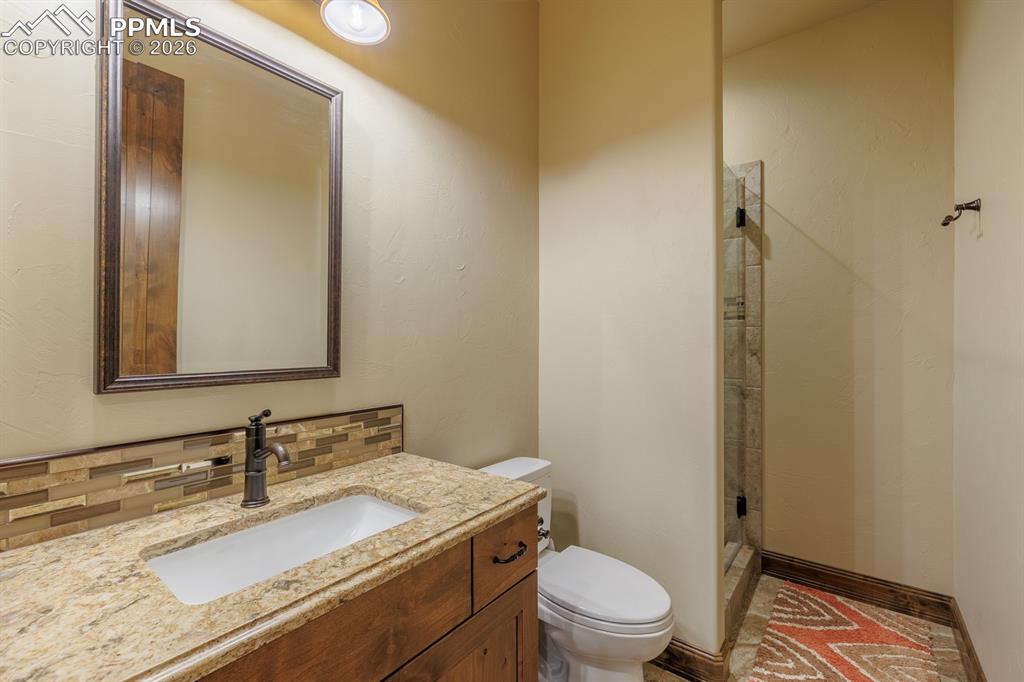 Image 46 of 50: Bathroom