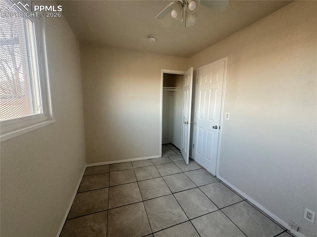 Image 13 of 29: Bedroom