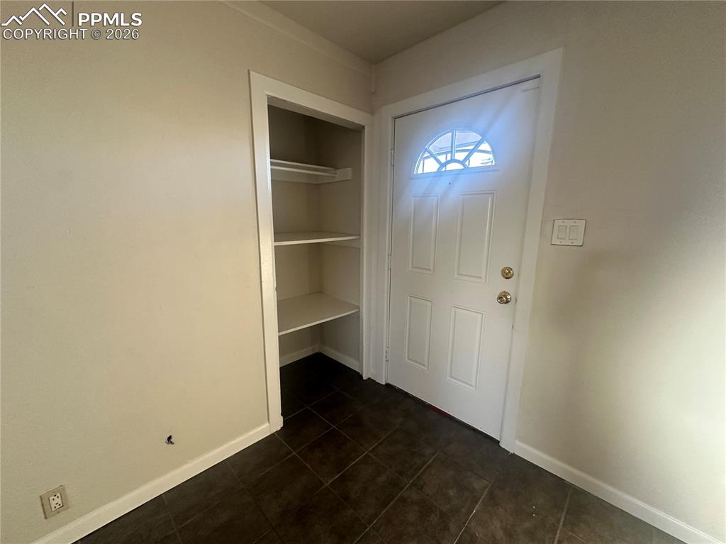 Image 5 of 29: Entry