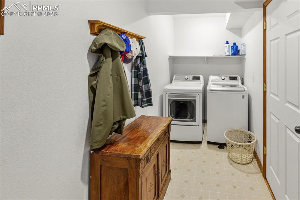 Image 22 of 26: - Upper Level Bed 3 - Virtually Staged