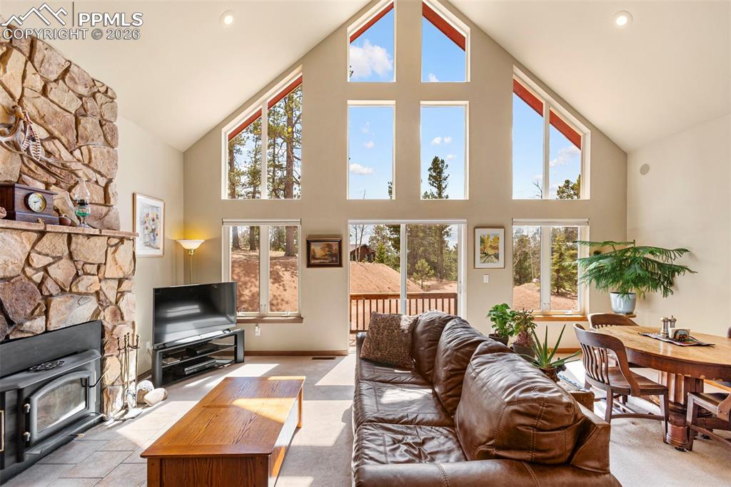 Image 3 of 26: Back of Structure