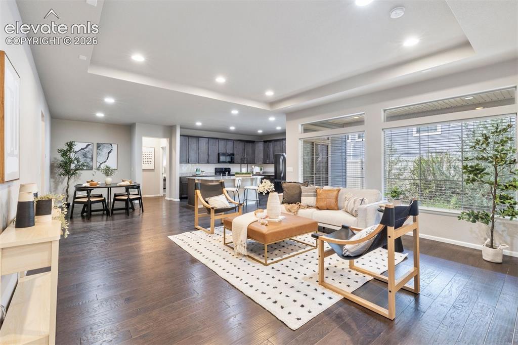 Image 8 of 30: Living Room