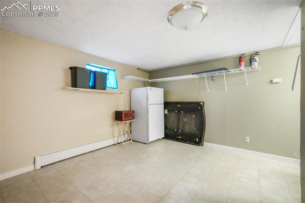 Image 31 of 50: Bonus Room
