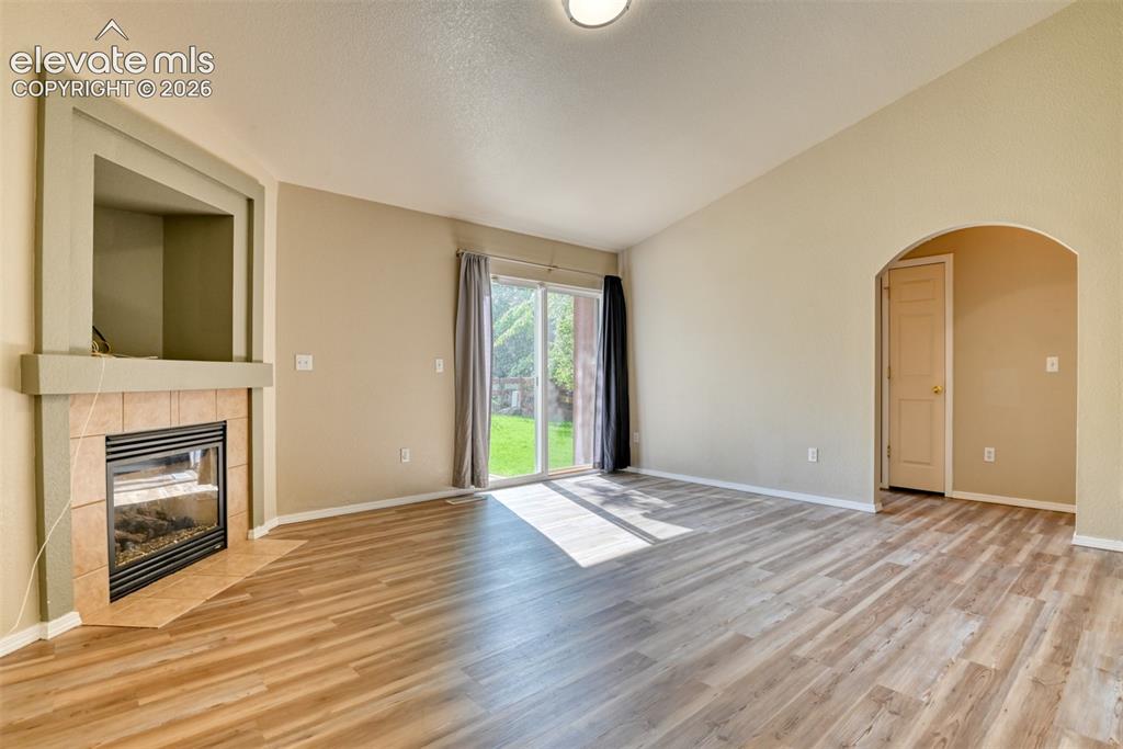 Image 17 of 49: Living Room