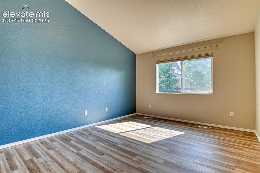 Image 21 of 49: Master Bedroom