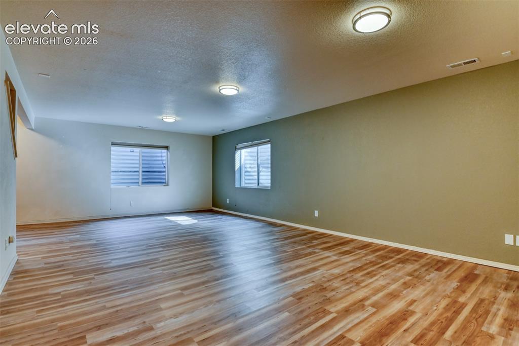 Image 37 of 49: Family Room