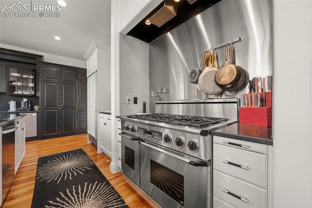 Image 13 of 50: No Description Available