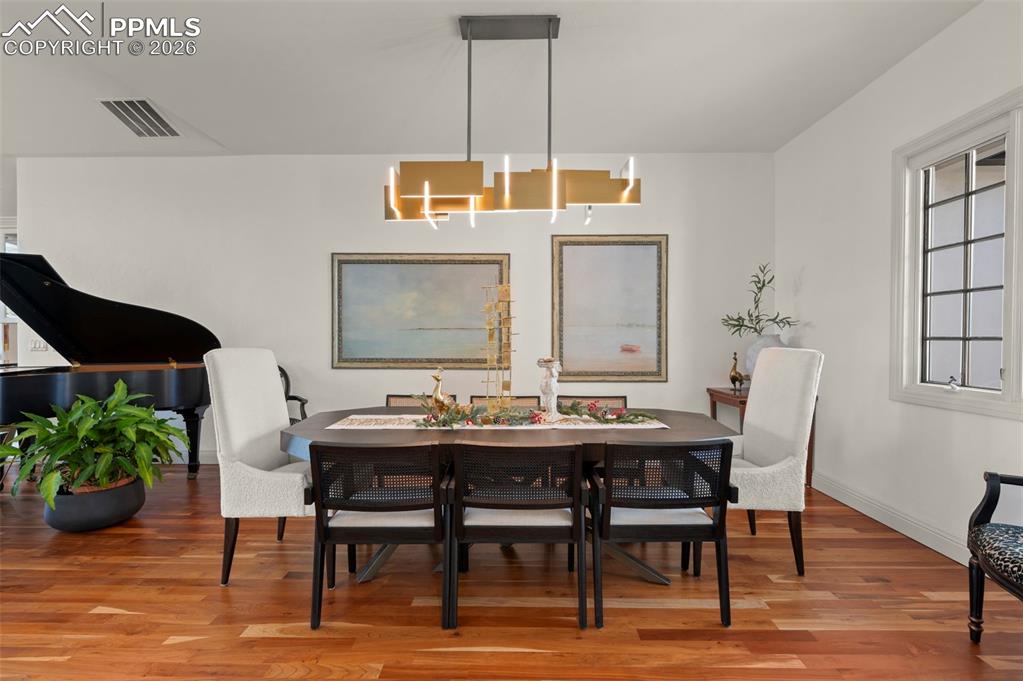 Image 4 of 50: No Description Available