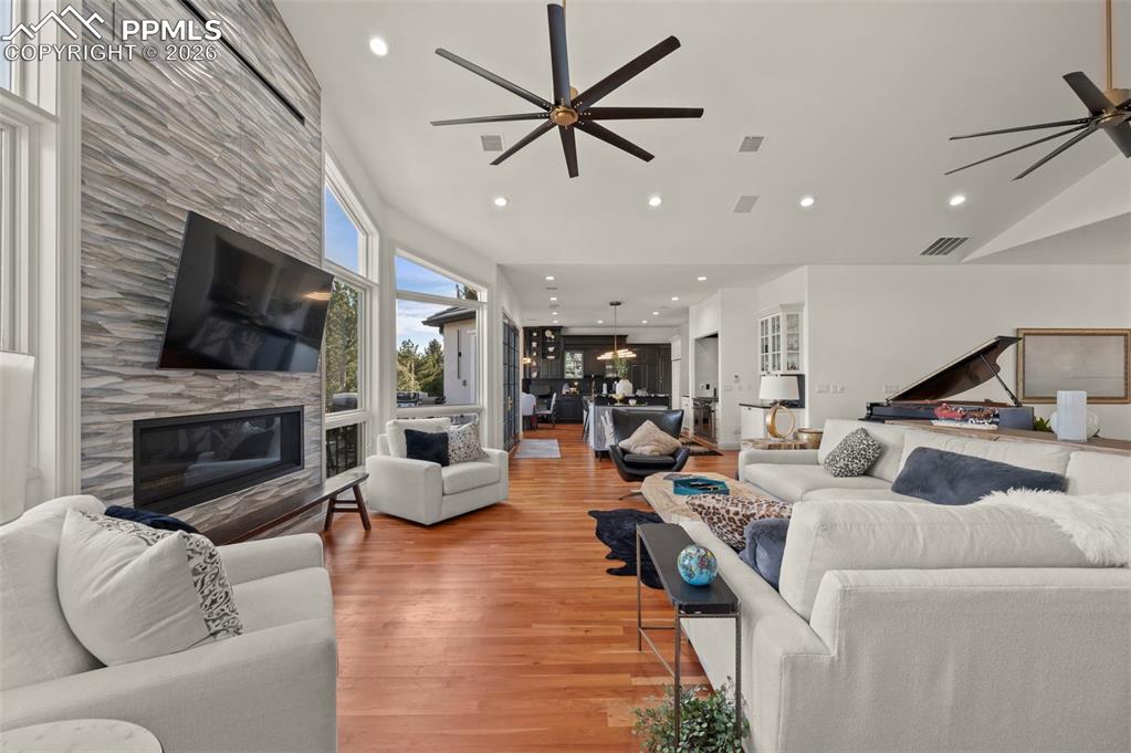 Image 9 of 50: No Description Available