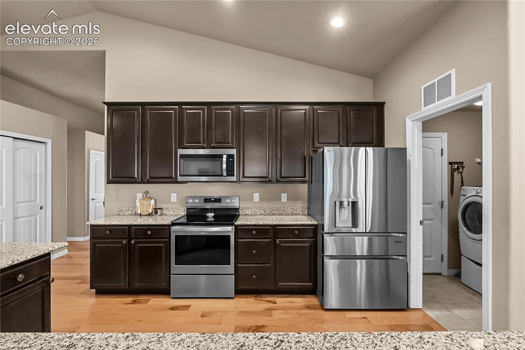 Image 8 of 37: Kitchen