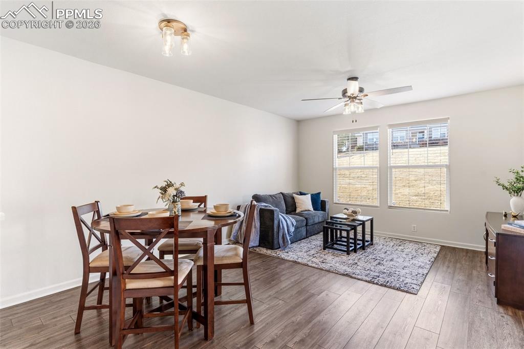 Image 16 of 47: Dining Area