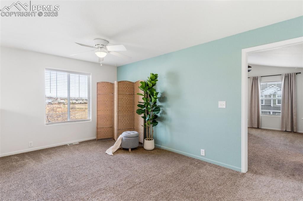 Image 23 of 47: Bedroom