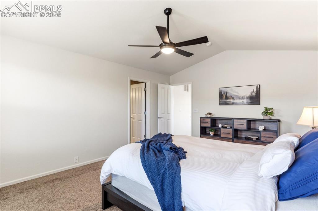 Image 27 of 47: Bedroom