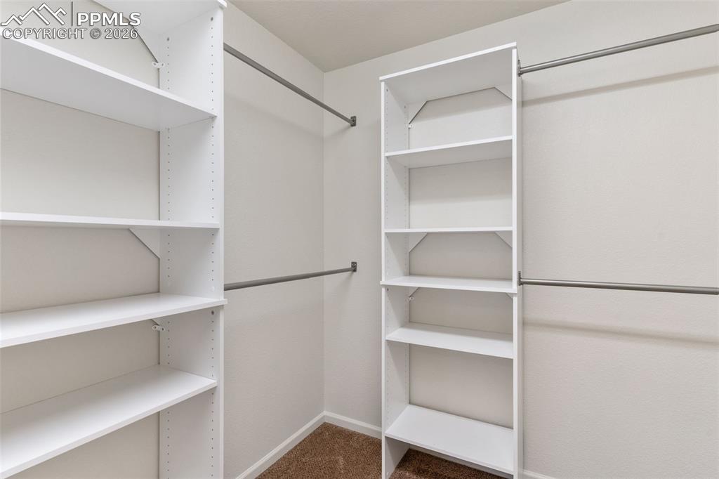 Image 34 of 47: Closet