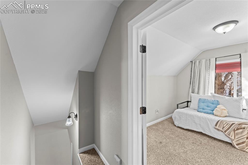 Image 16 of 23: Upstairs view