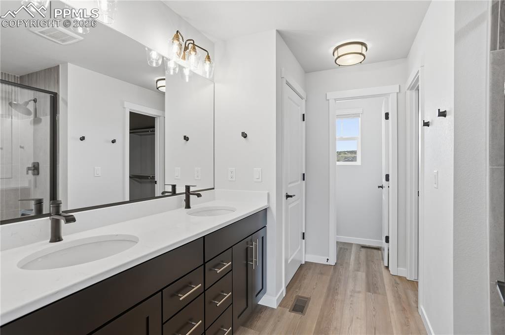 Image 22 of 30: Master Bathroom