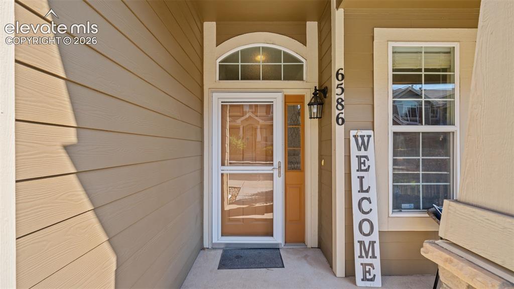 Image 1 of 25: Entry