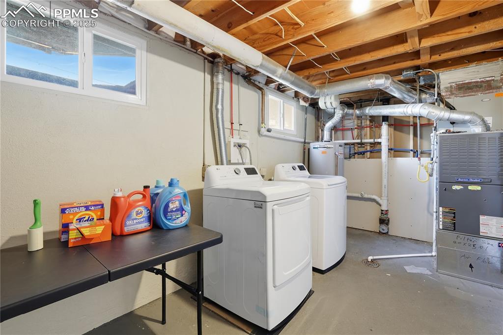 Image 23 of 39: Laundry