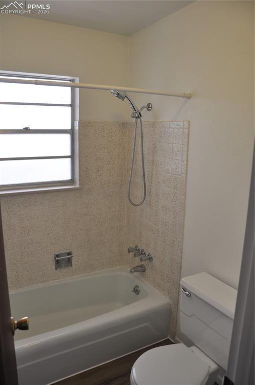 Image 18 of 35: Master Bathroom
