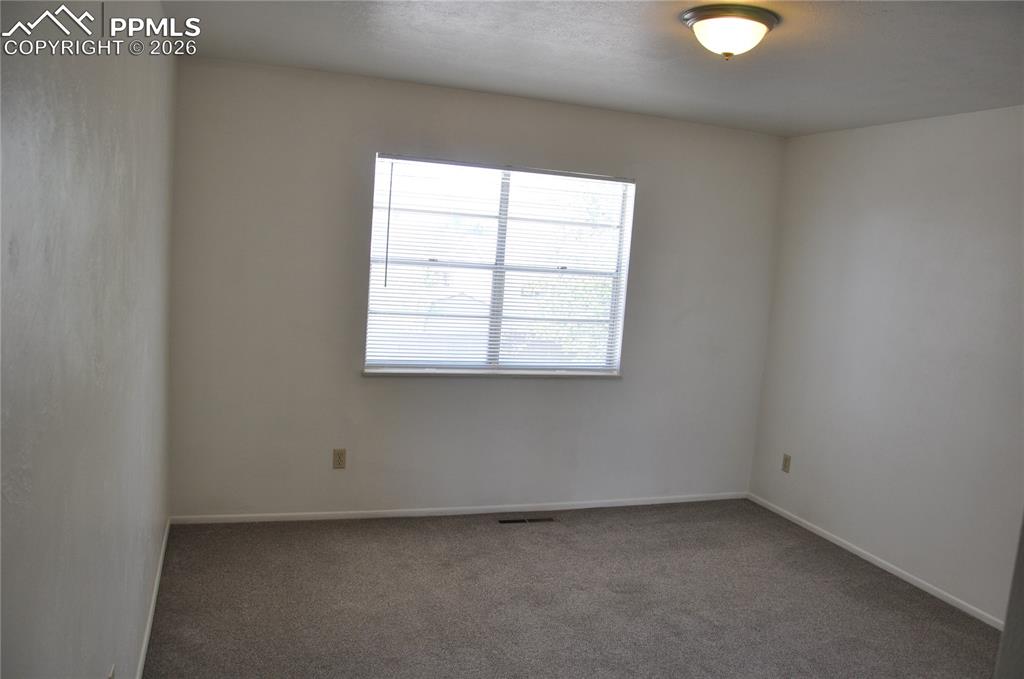 Image 20 of 35: Upper Bedroom