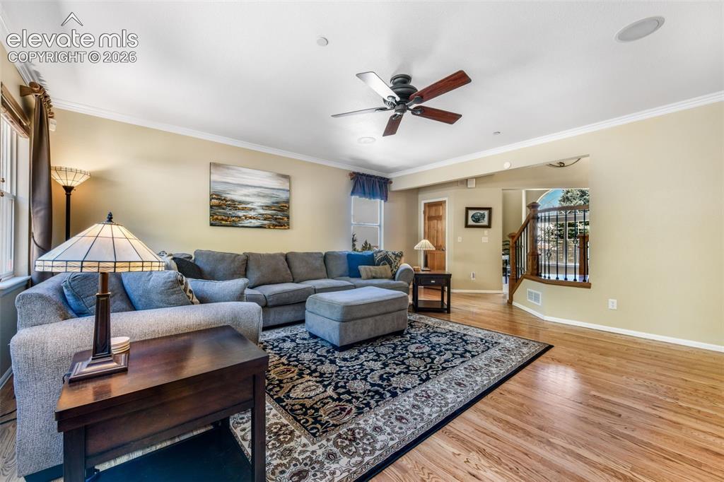Image 16 of 50: Living Room