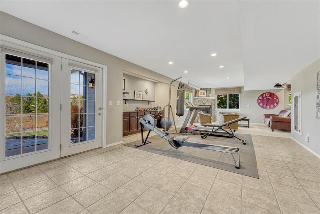 Image 27 of 45: Exercise Room