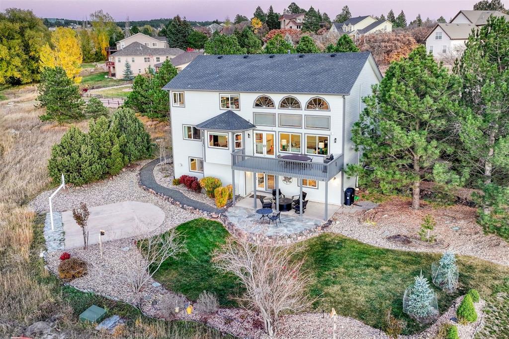 Image 40 of 45: Back of Structure