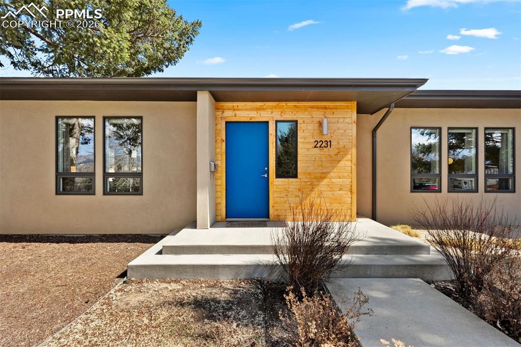 Image 1 of 50: Entry