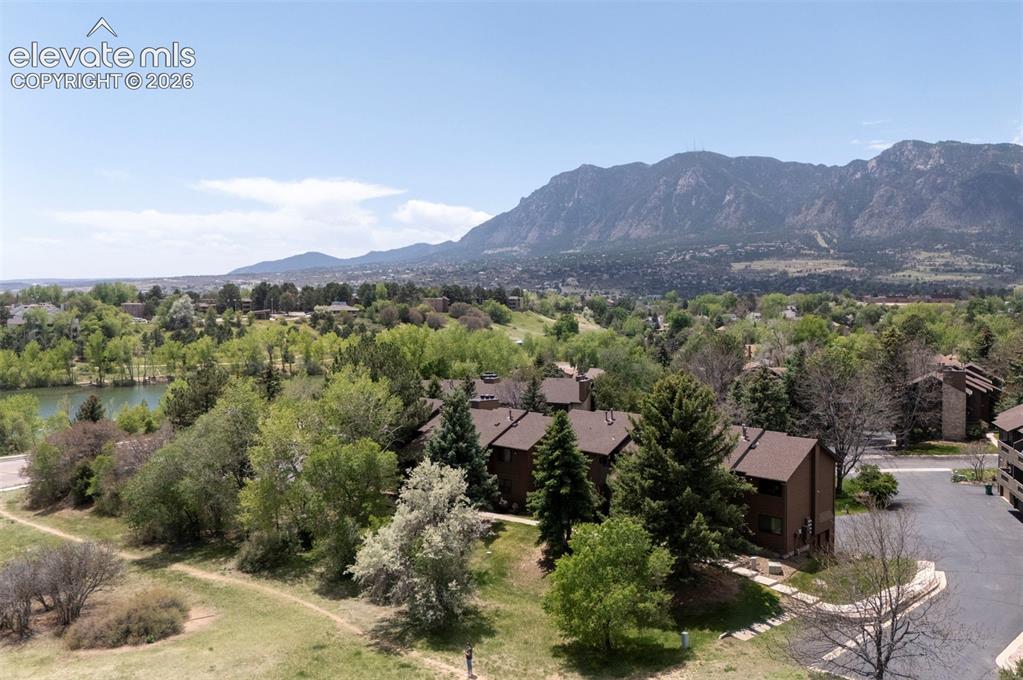 Image 22 of 25: Gorgeous Views of the Neighborhood