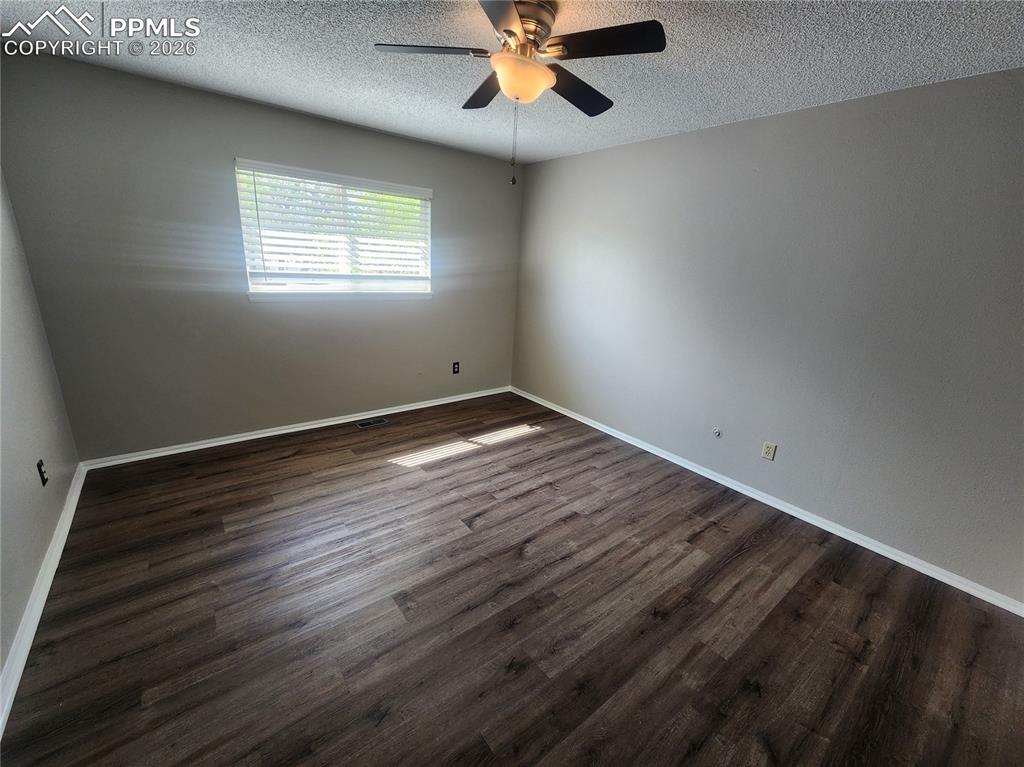 Image 6 of 11: Instructions