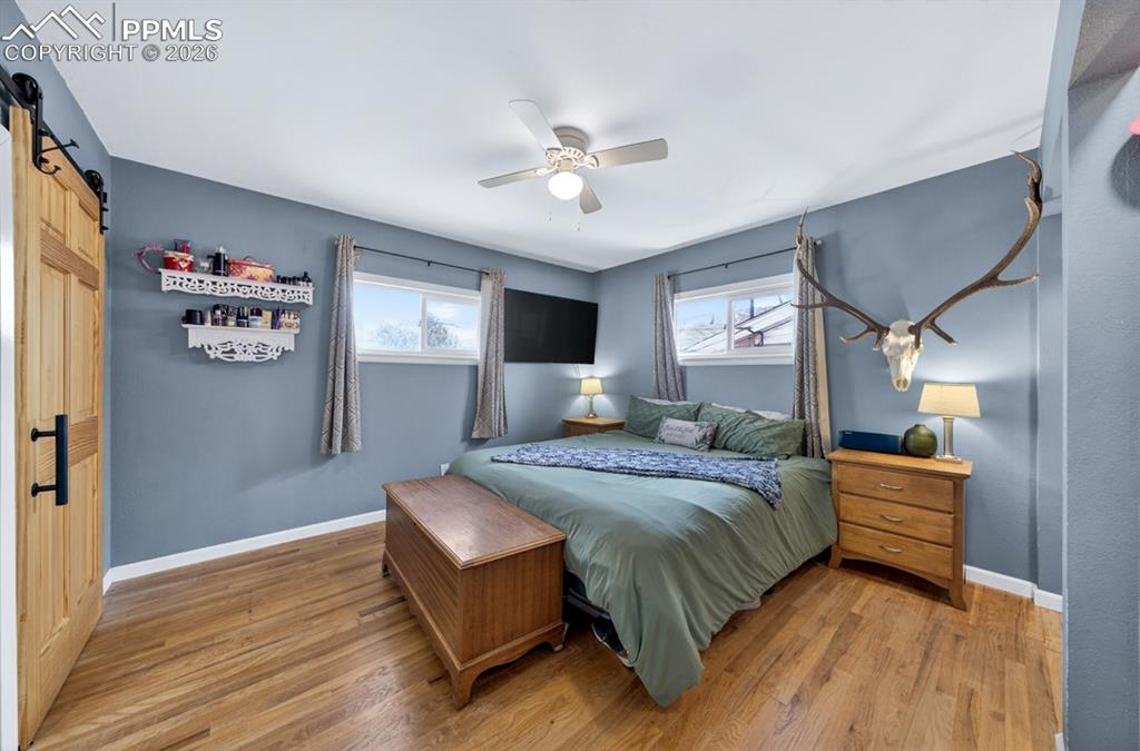 Image 10 of 19: Bedroom