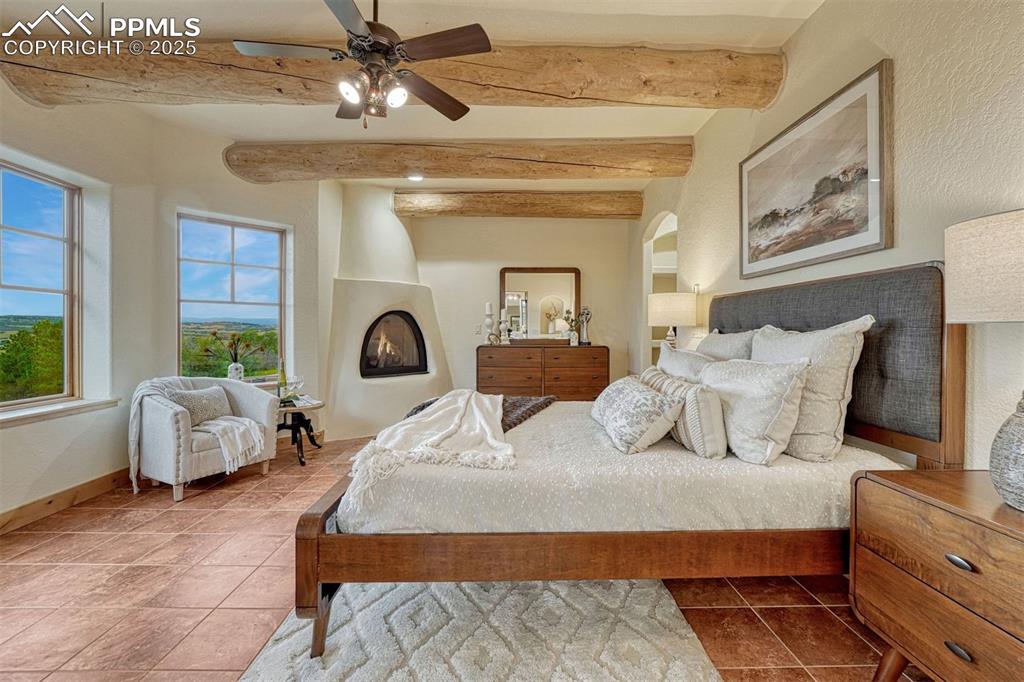 Image 5 of 40: Master Bedroom