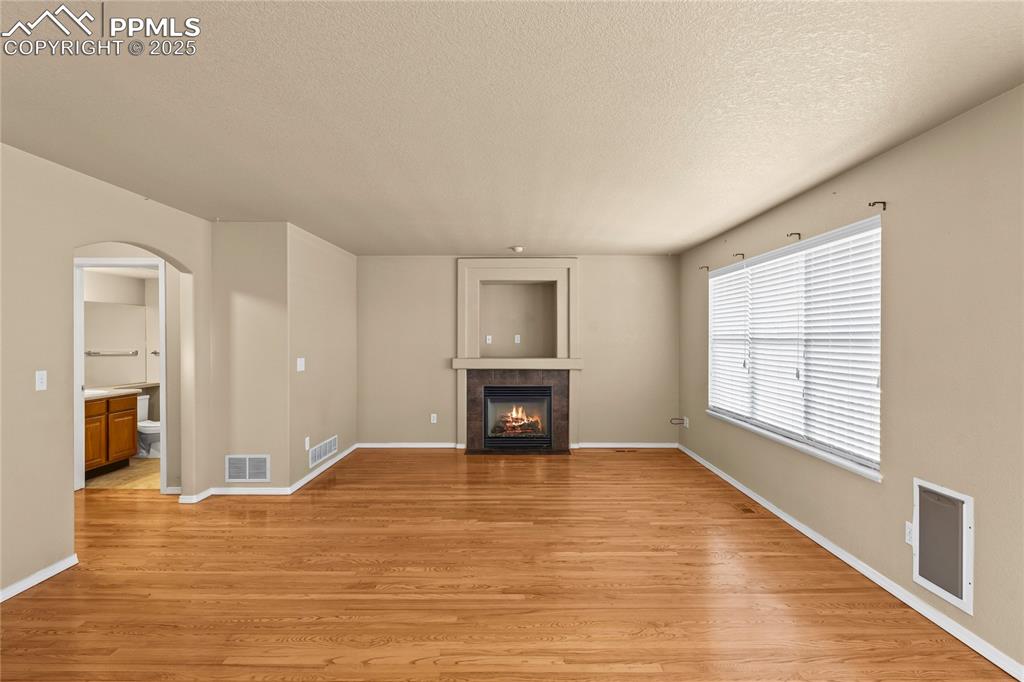 Image 10 of 45: Living Room