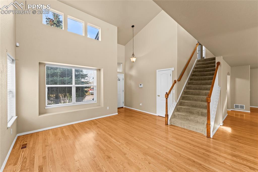 Image 8 of 45: Living Room