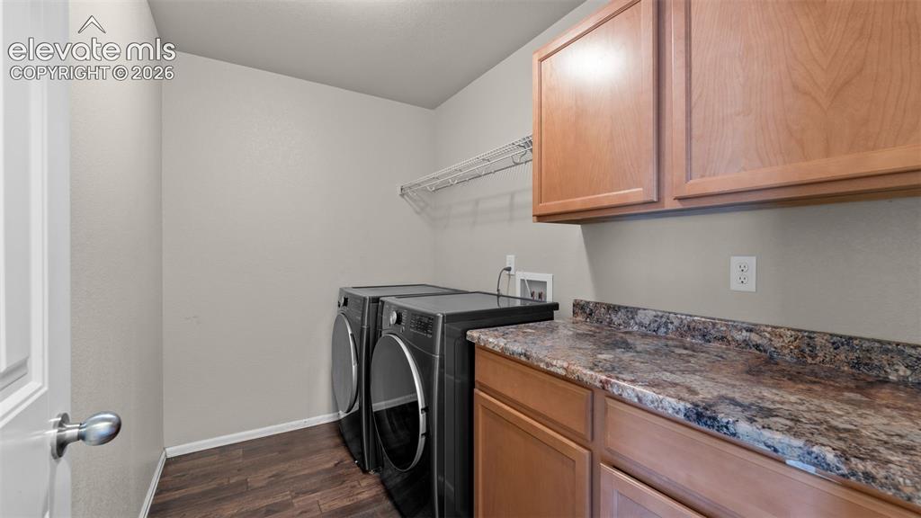 Image 9 of 31: Laundry