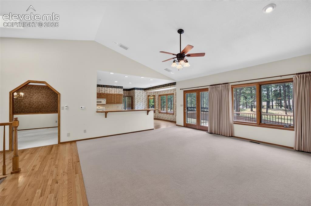 Image 8 of 50: Family Room