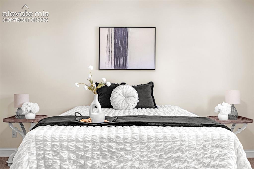 Image 21 of 49: Bedroom