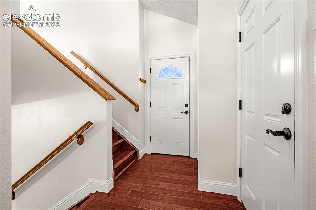 Image 5 of 49: Entry