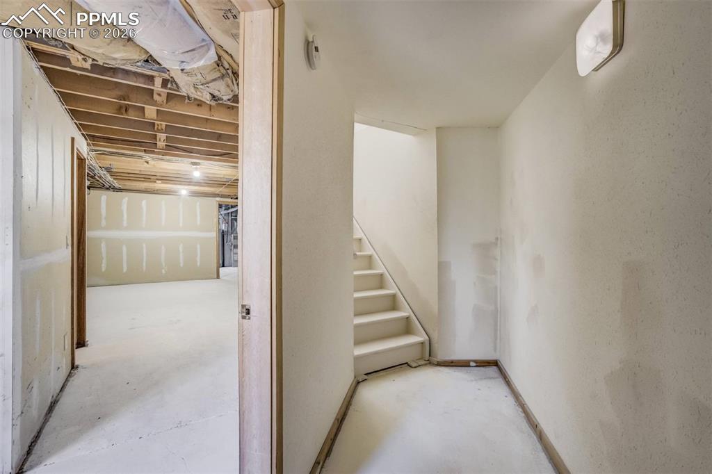 Image 29 of 50: Basement