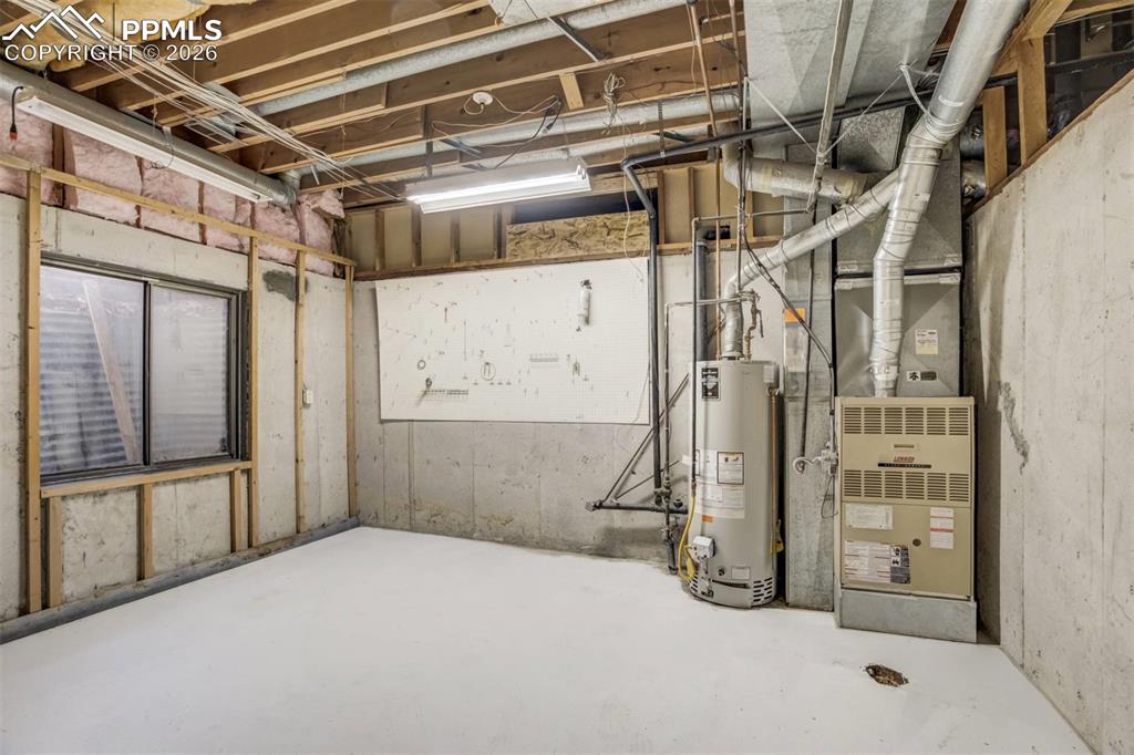 Image 33 of 50: Basement