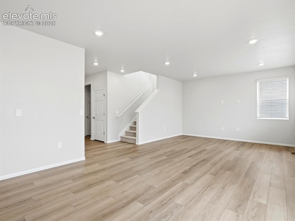 Image 6 of 27: Living Room